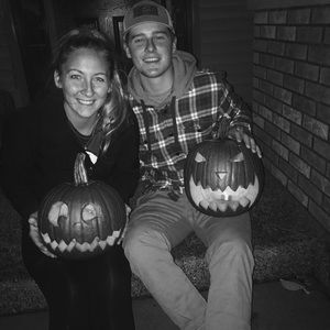 Meet your Posher, Adam